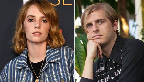 is maya hawke in a relationship|Maya Hawke & Boyfriend Christian Lee Hutson。